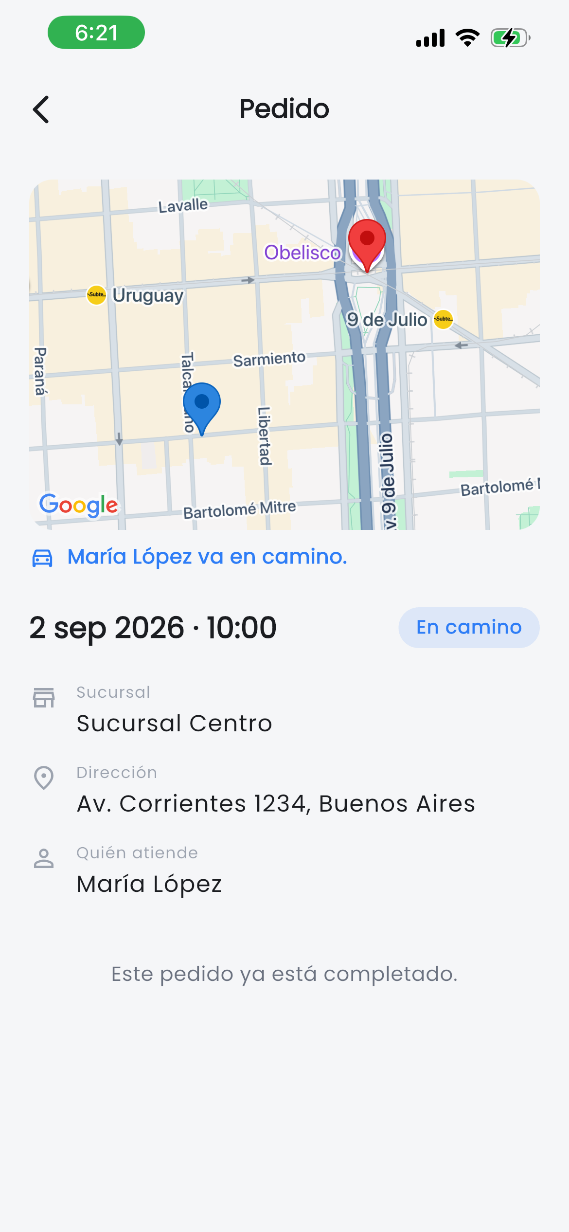 El cliente ve al técnico en camino en el mapa.
